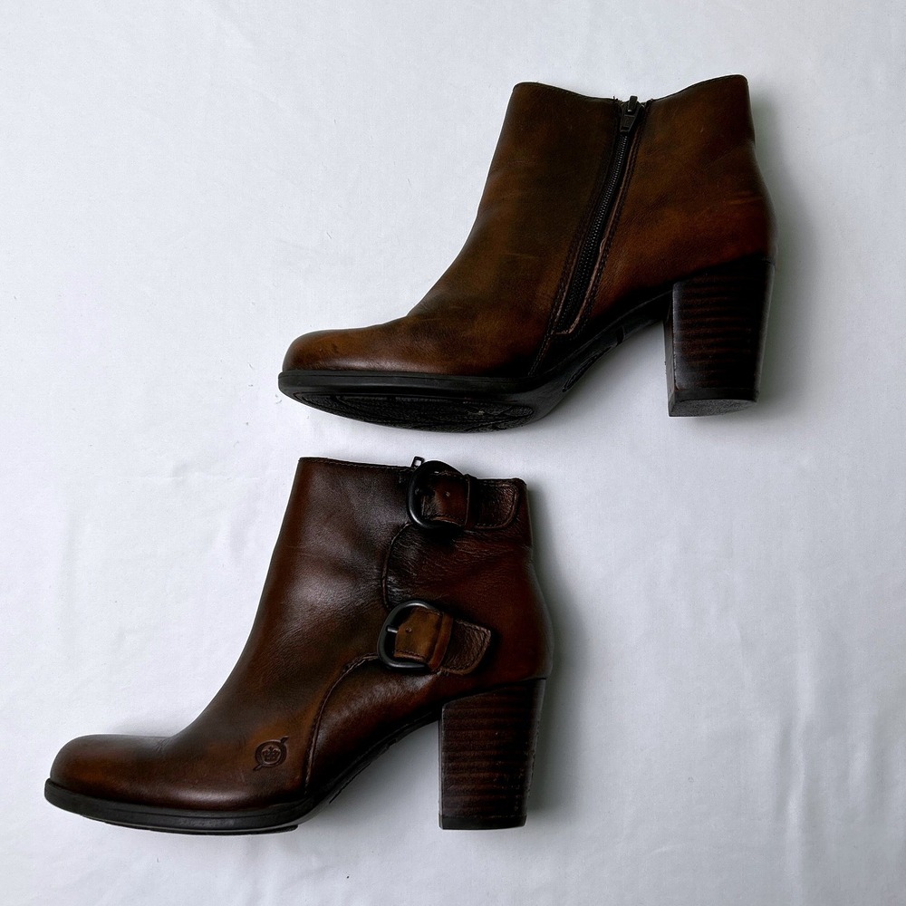 Born Womens Leather Buckle Side Zip Block Heel Ankle Booties Size 6.5 Brown